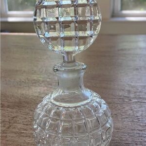 Elegant Vintage Clear Glass Perfume Bottle